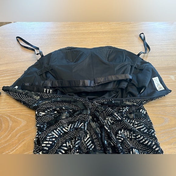 NWOT SCALA Hand Beaded Strapless Dress (Size 8, Fits smaller, P2P 17 inches) - Picture 14 of 15